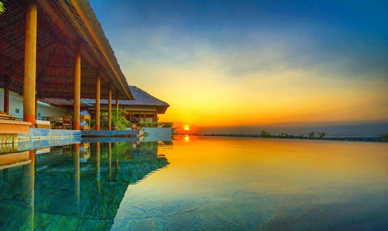 The Longhouse, Jimbaran - Bali Ξενοδοχείο Εξωτερικό φωτογραφία